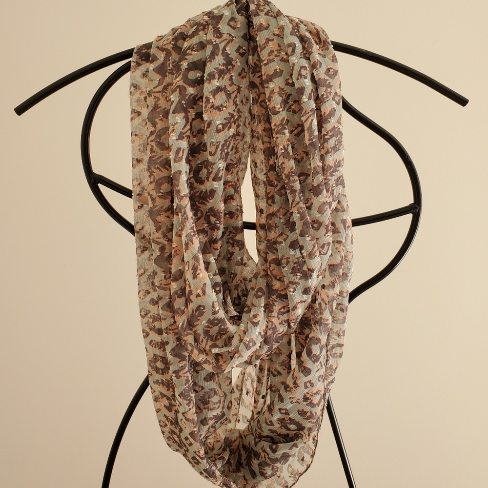Long lightweight infinity scarf